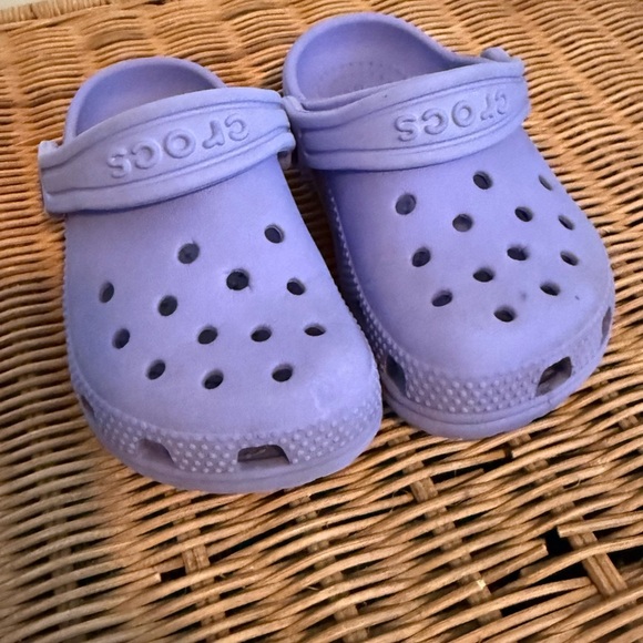 Crocs Kids' Classic Clog Slip-On Lightweight Purple Unisex Sandals Sz C7 - Picture 2 of 8